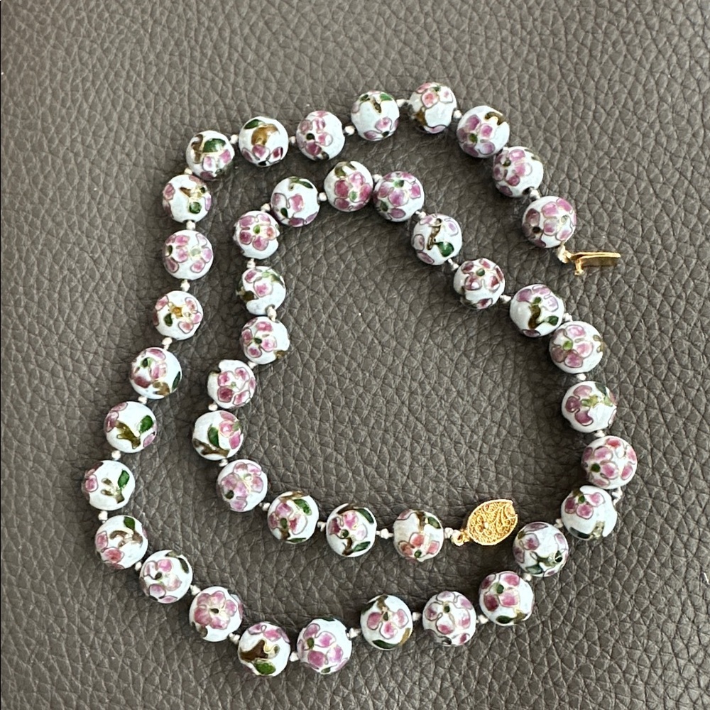 Vintage WHITE Cloisonne Necklace